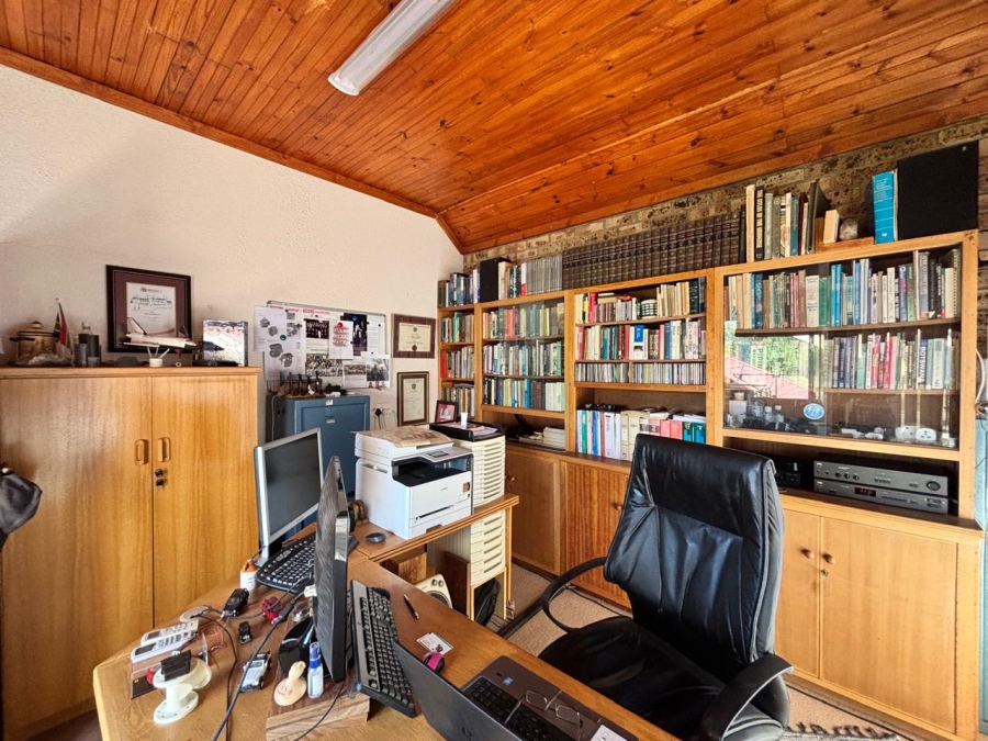 5 Bedroom Property for Sale in Heilige Akker North West